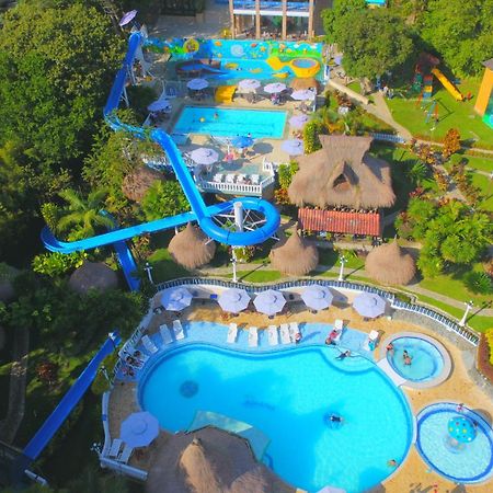 Hotel Aguatur Cocorná Buitenkant foto