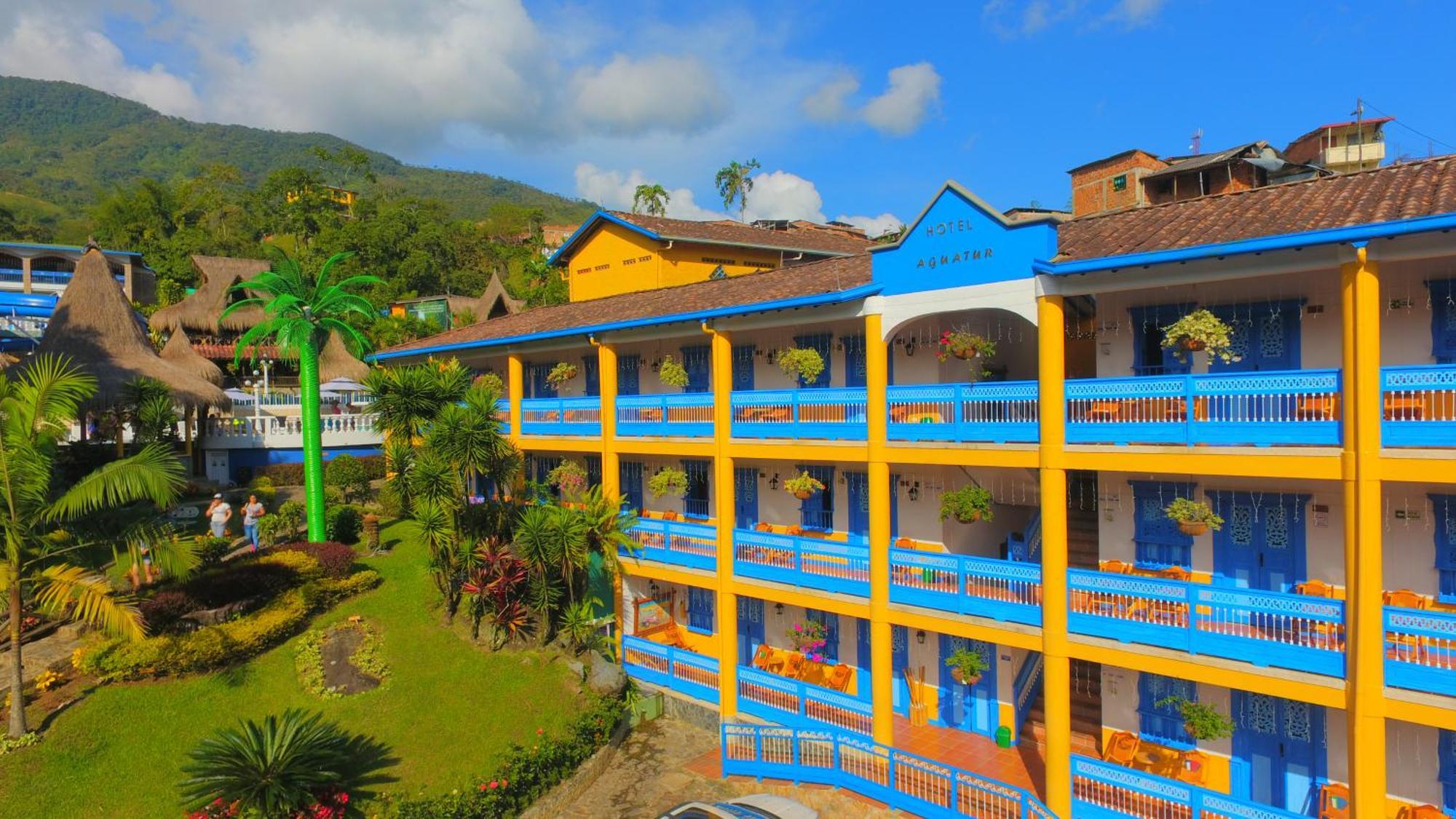 Hotel Aguatur Cocorná Buitenkant foto