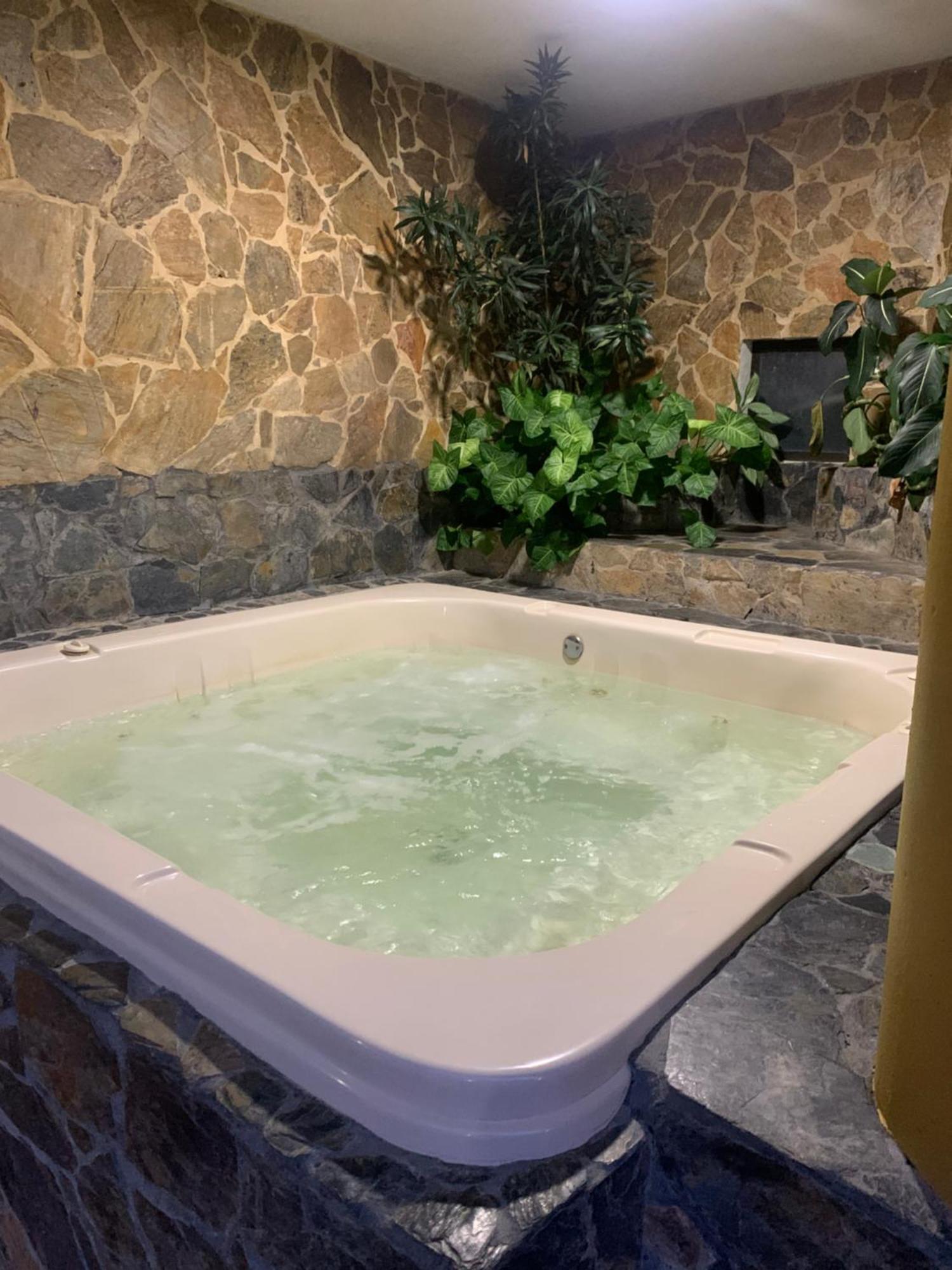 Hotel Aguatur Cocorná Buitenkant foto